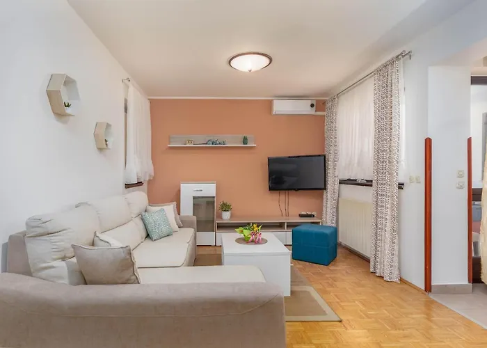 Felix Apartment